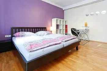 Vienna Apartment Center - Zentrum II 3*,  Austria